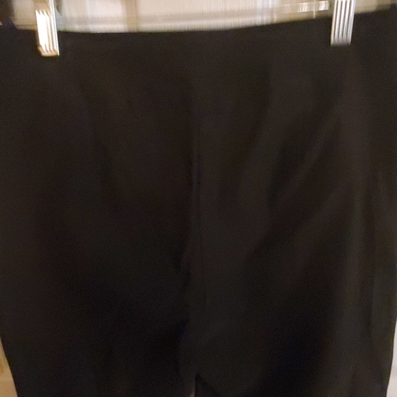 Black pants - Picture 3 of 4